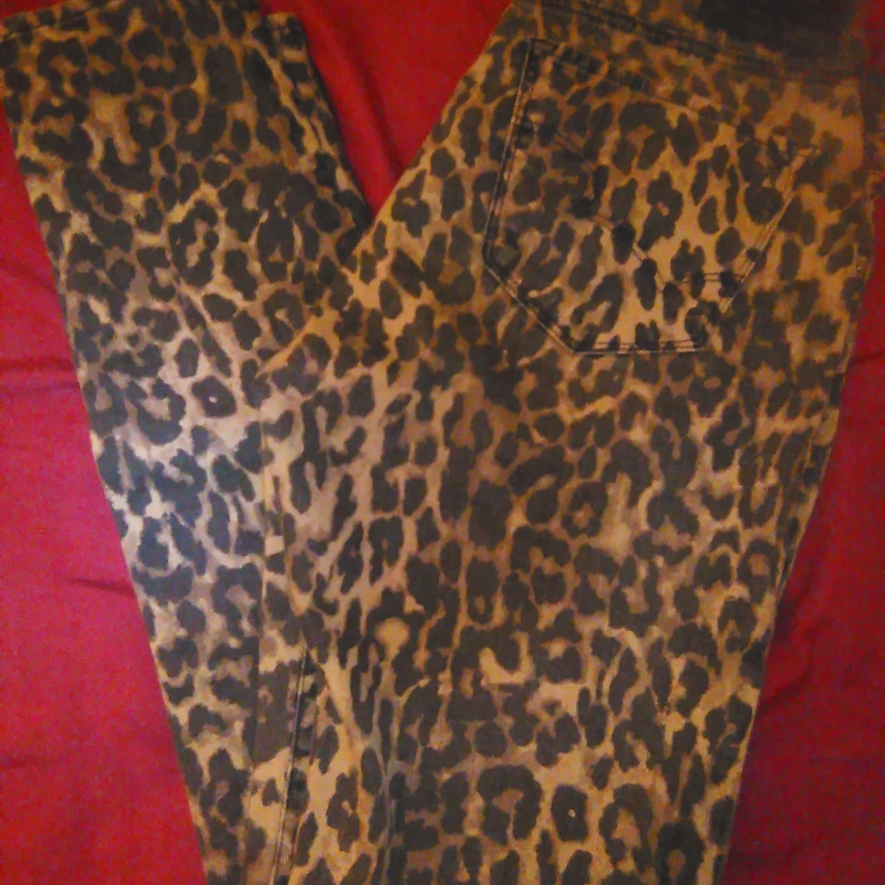 Big Star Leopard print Jeans Size 30
